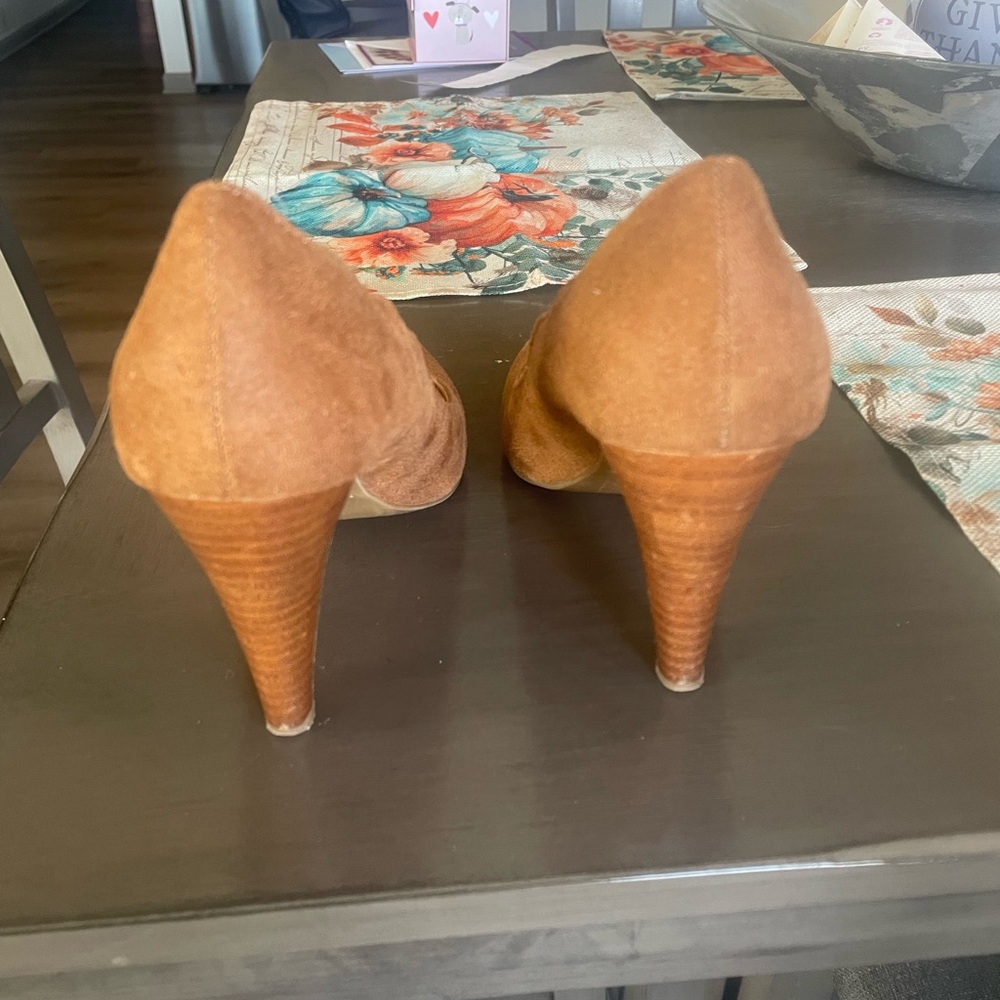 💙 4 for 30 💙 Suede Pumps - Picture 3 of 7
